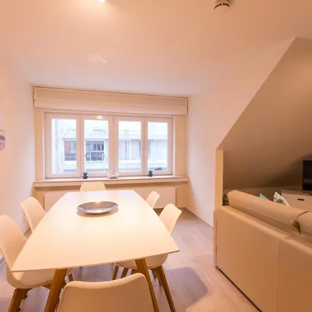 Отель Atlanta 4*