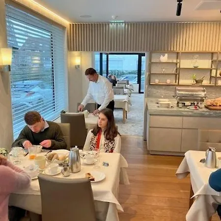 Atlanta Отель 4*